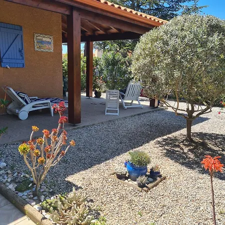 Marines Du Roussillon 78 -villa 4 Pers En Avec Piscine Et A 150 M De La *