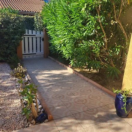 Marines Du Roussillon 78 -villa 4 Pers En Avec Piscine Et A 150 M De La *