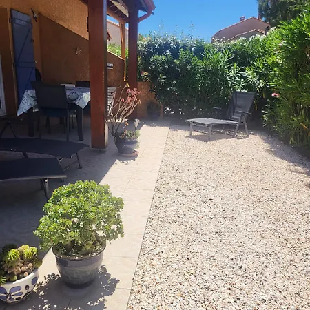 Marines Du Roussillon 78 -villa 4 Pers En Avec Piscine Et A 150 M De La * Saint-Cyprien (Pyrenees-Orientales)