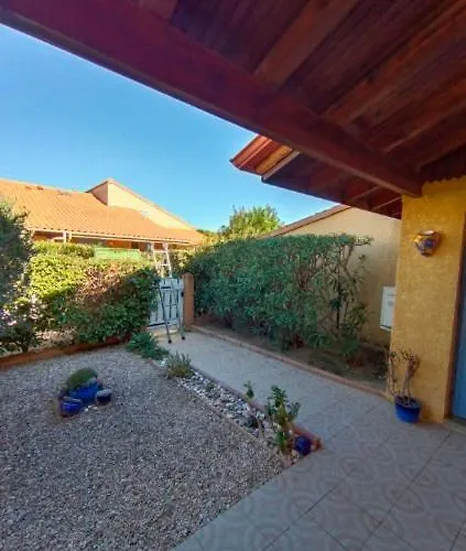 Marines Du Roussillon 78 -villa 4 Pers En Avec Piscine Et A 150 M De La * Saint-Cyprien (Pyrenees-Orientales)
